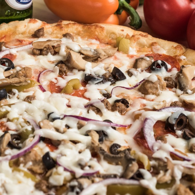 Roma's Deluxe Pizza (XX-Large 28" (16 Slices)).