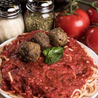 Spaghetti with Meatballs Platter